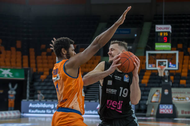 15队通过 15队通过