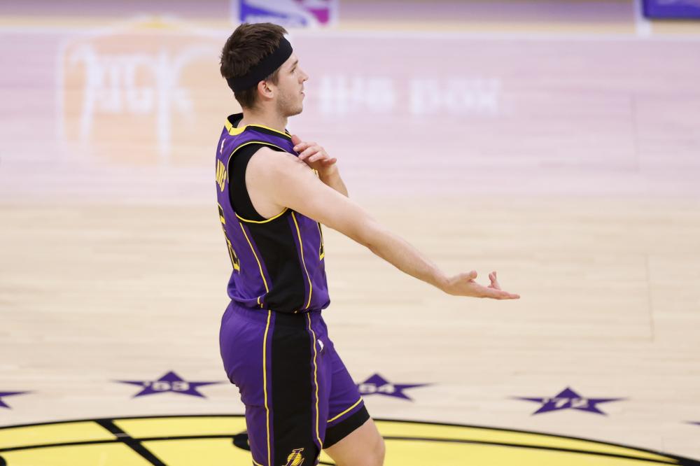 在国家队名 在国家队名