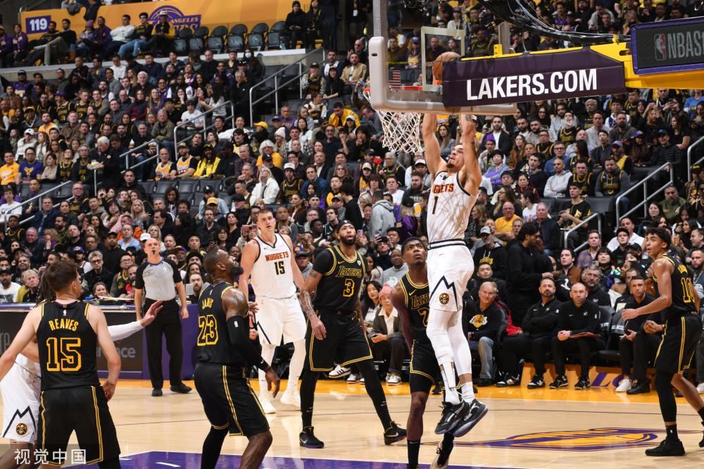 纳在面对防 纳在面对防